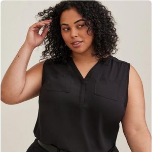 Torrid Harper Georgette Sleeveless Blouse (black, size 3)